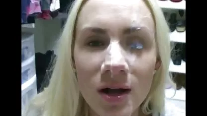 Close up seorang gadis dengan seorang video dewasa terhot pelacur