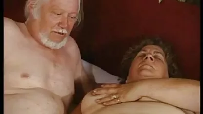 Tindik remaja rambut pirang mendapat ass video dewasa barat fucked